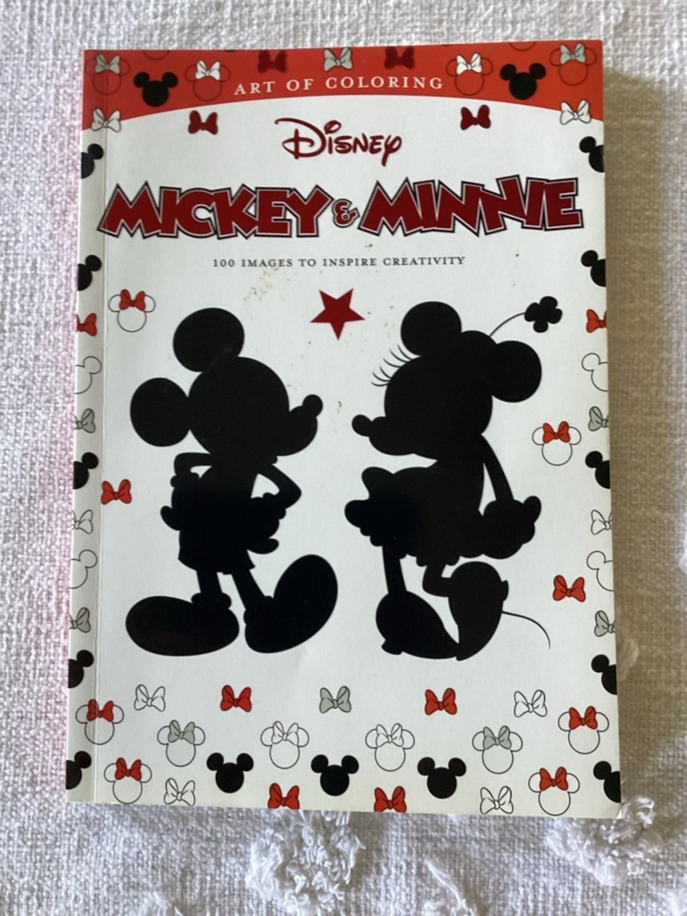 Disney Art of Coloring: Mickey & Minnie: 100 Images to Inspire Creativity